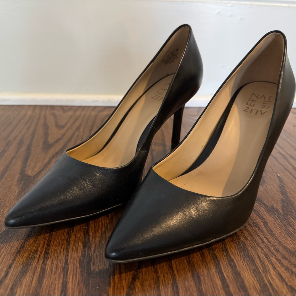 Naturalizer black heels